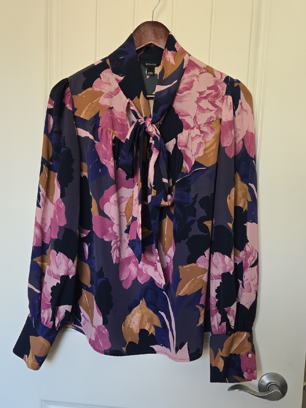 RW&CO. Floral Tie-Neck Blouse (sz L)